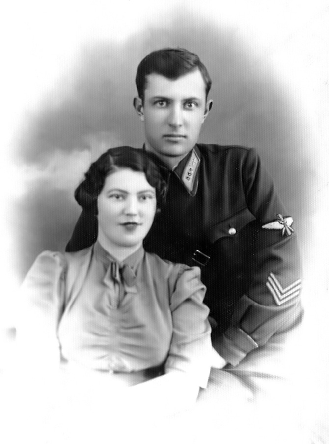 Молодожёны Михаил и Антонина Профателюк. 1939 г.